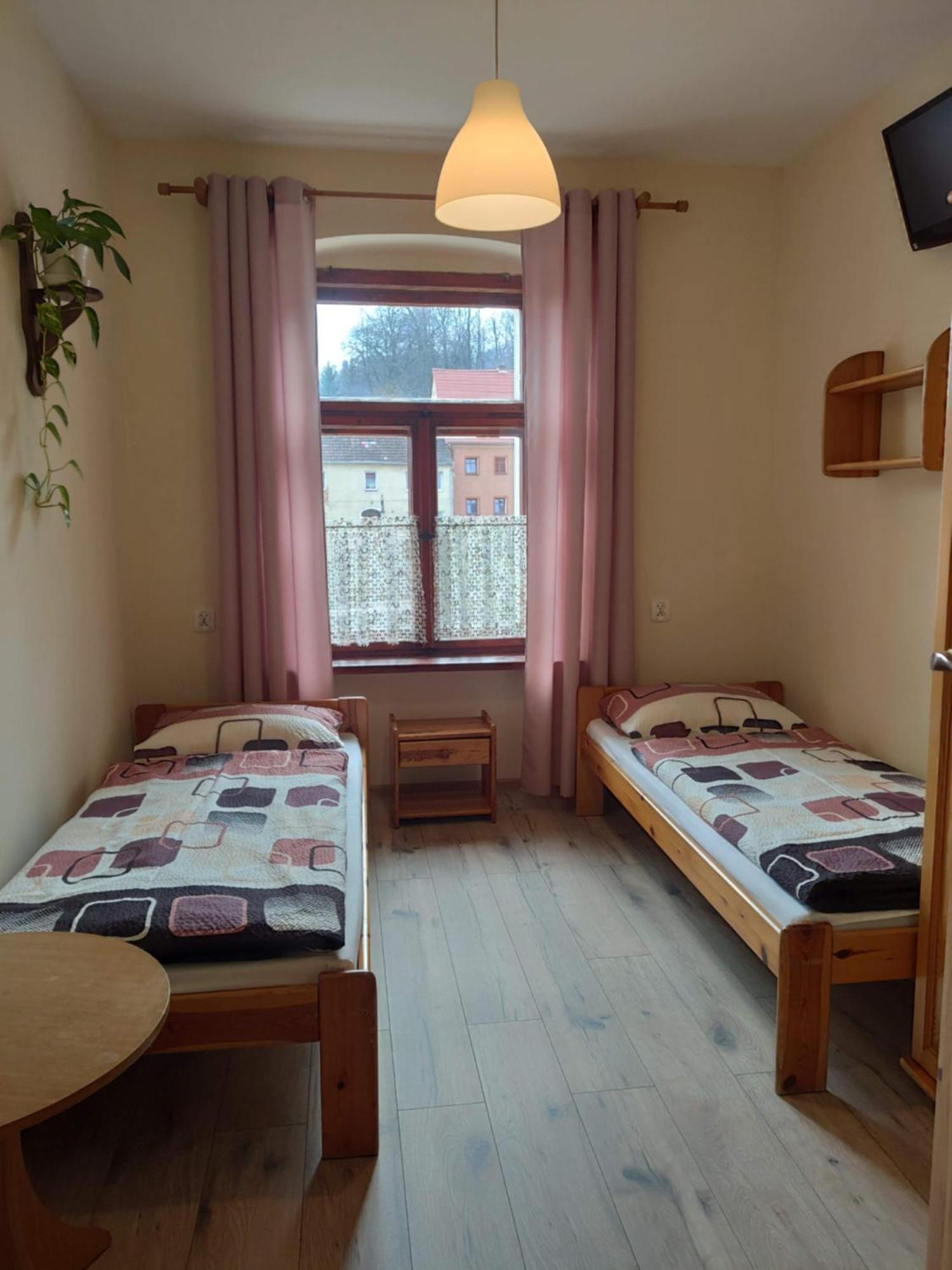 Apartamenty I Pokoje Goscinne "Wacus" Srebrna Gora Bagian luar foto
